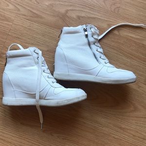 Wedge sneakers